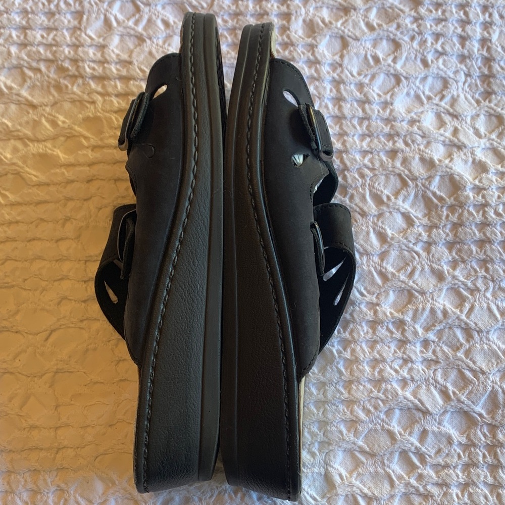 Floy Flot Women's Slip On Sandals - Picture 9 of 16